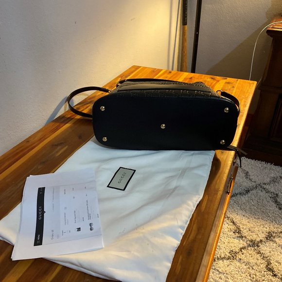 GUCCI SIGNATURE HOBO - Picture 2 of 4